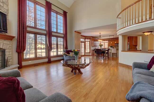 Building Photo - 26025 Whispering Woods Cir