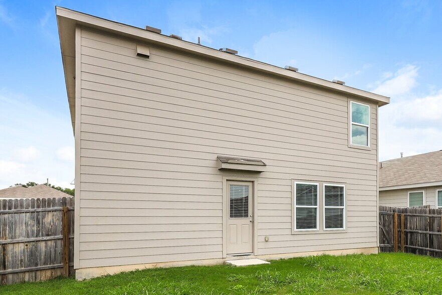 Building Photo - 14612 Greenfield Ml