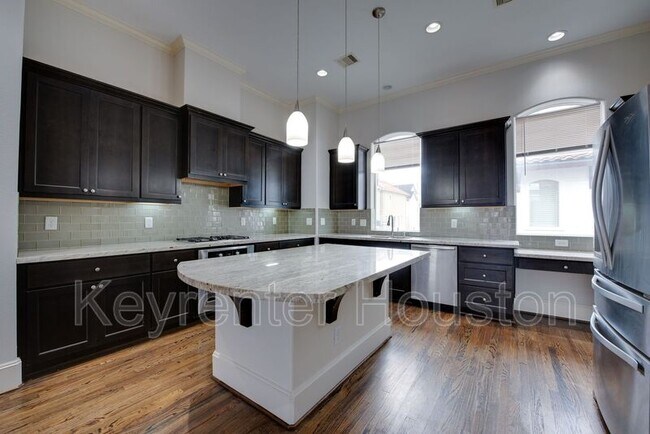 Building Photo - 4203 Feagan St