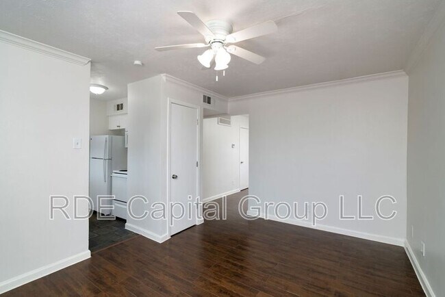 Building Photo - 2816 Throckmorton St