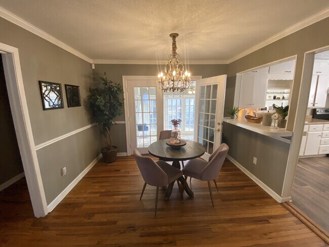 Building Photo - 3315 25th St