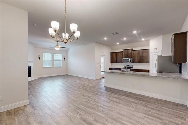 Primary Photo - 10925 Klondike Ln