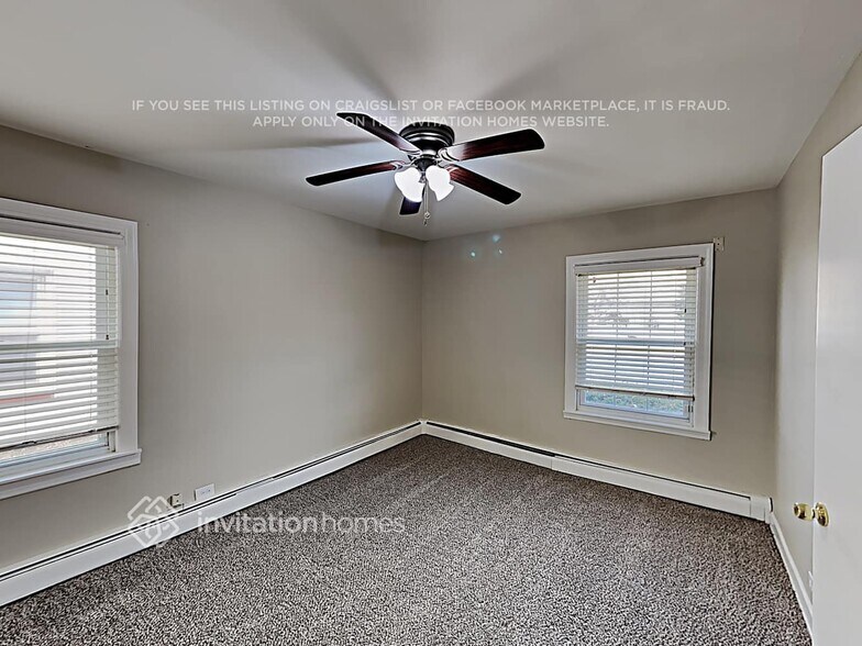 Building Photo - 4301 W 99th Pl