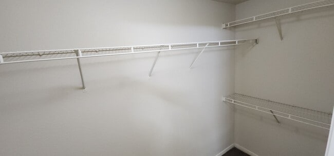 Building Photo - Fantastic 2Bed/2Bath Condo in Southwest Area