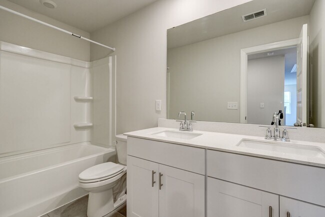 Building Photo - 123 Mainsail Wy