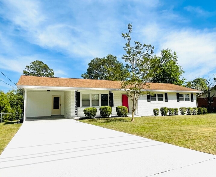 Building Photo - 2013 Lee Ave