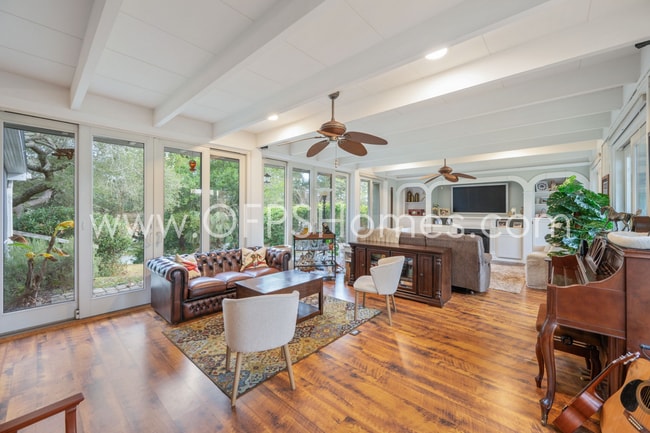 Building Photo - Bayou-Front Home w/ Dock