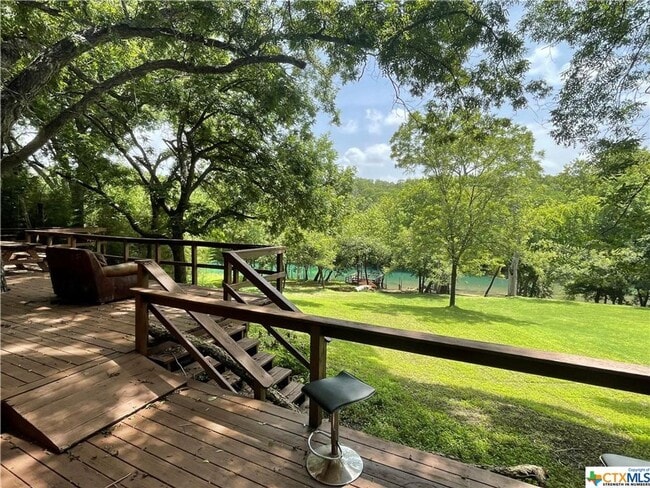 Building Photo - NEW ON MARKET /// RIVER FRONT CABIN AVAILABLE!!