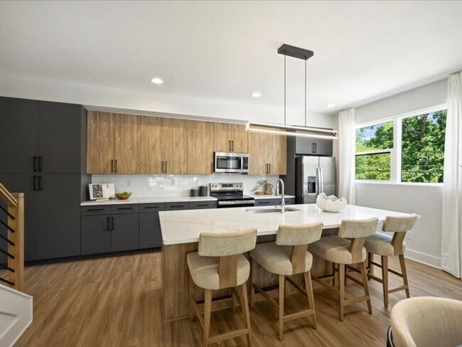 Building Photo - Modern Luxury Townhomes in Charlotte, NC.