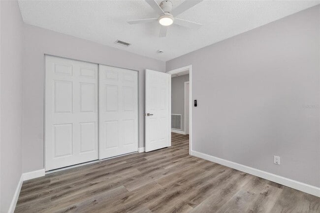 Building Photo - 5630 Venetian Blvd NE