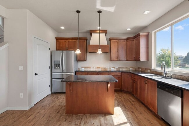 Building Photo - 4406 Cypress St