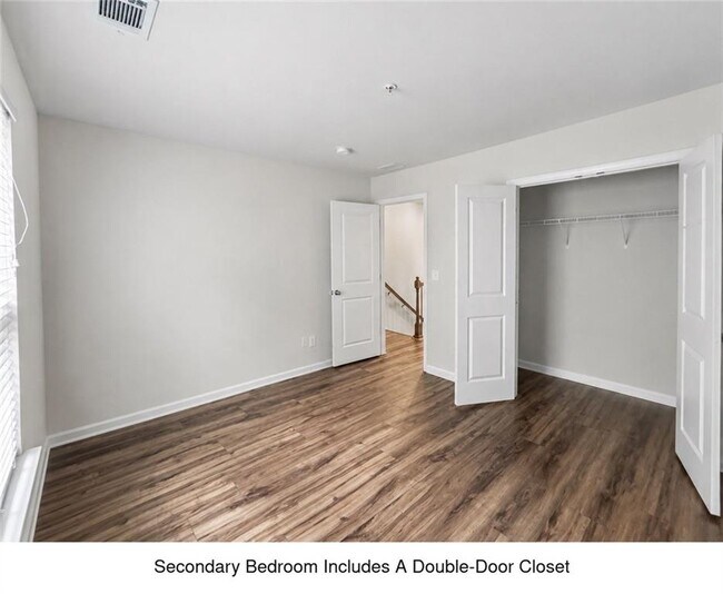 Building Photo - 3432 Castleberry Village Cir