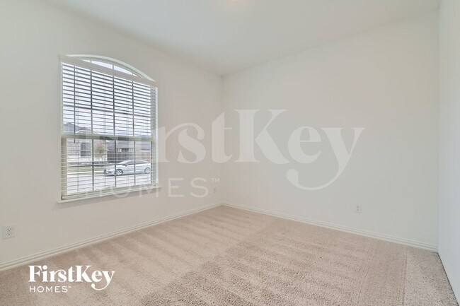 Building Photo - 2324 O Keefe Dr
