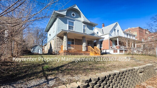 Building Photo - 4 Bedroom 3 Bath for rent