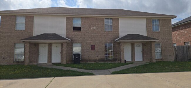 Primary Photo - 4406 Jeff Scott Dr