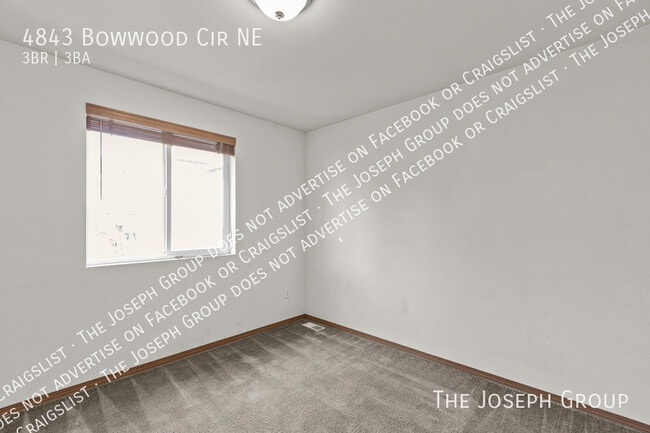 Building Photo - 4843 Bowwood Cir NE