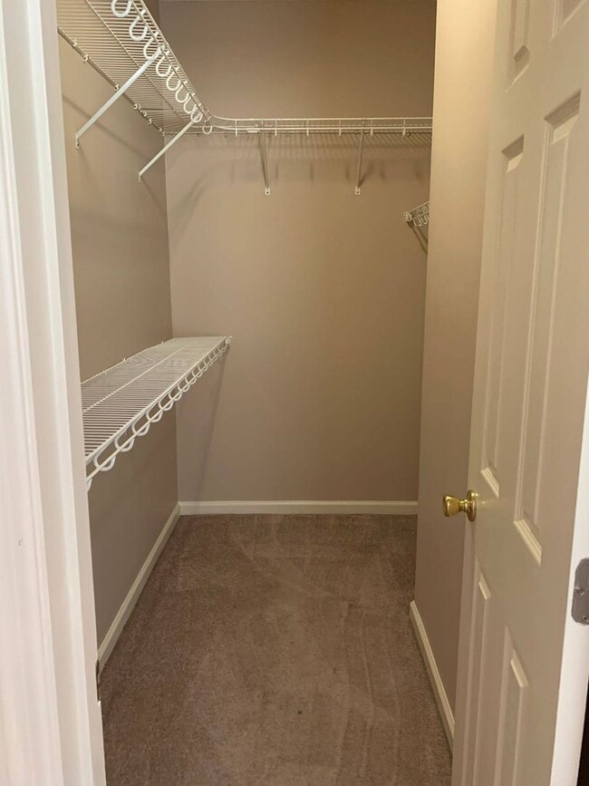 Building Photo - Charming 3BR/2.5BA Two-Story Home with Fenced Backyard