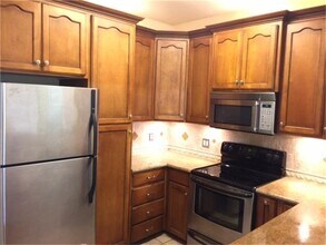 Building Photo - 1330 Old Spanish Trl