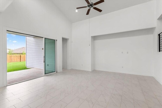 Building Photo - 7201 Garnet Mill Ln