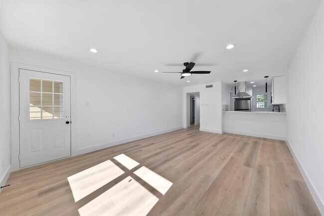 Building Photo - 1514 Wirt Rd