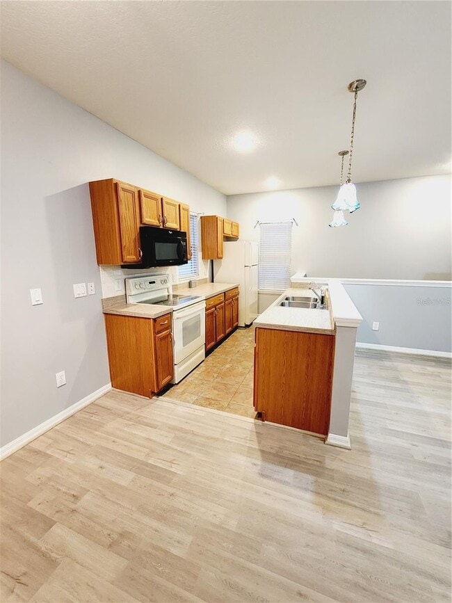 Building Photo - 1014 Persimmon St