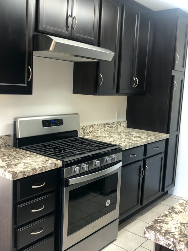 Building Photo - 1033 Pearl St