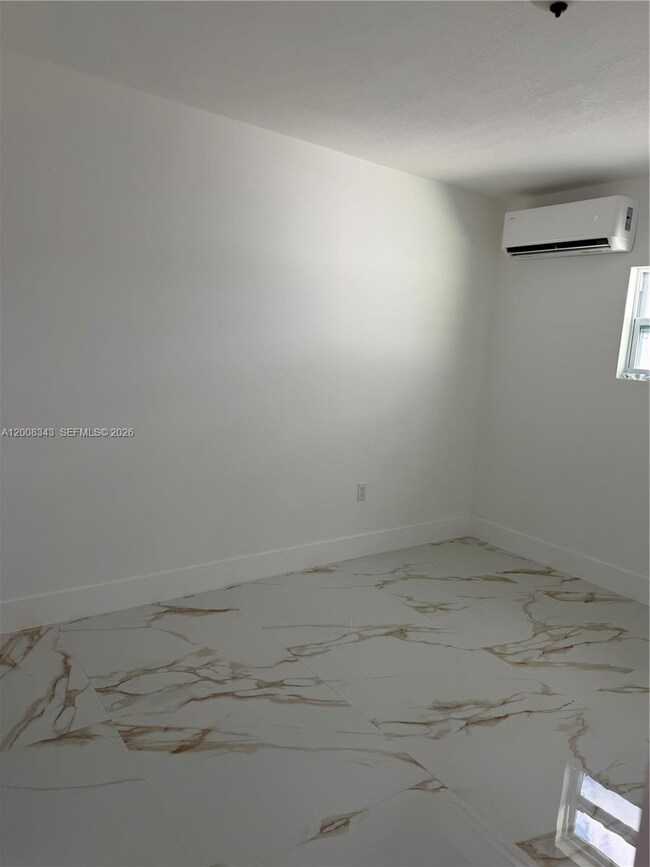Building Photo - 2669 W 52nd St