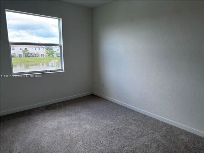 Building Photo - 12909 NW 23rd Ct