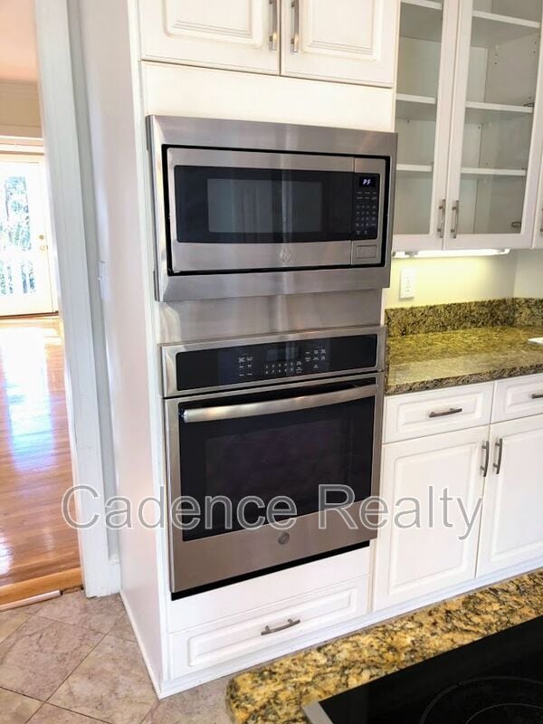 Building Photo - 1016 Creekside Ln