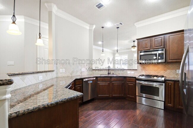 Building Photo - 5642 Petty St