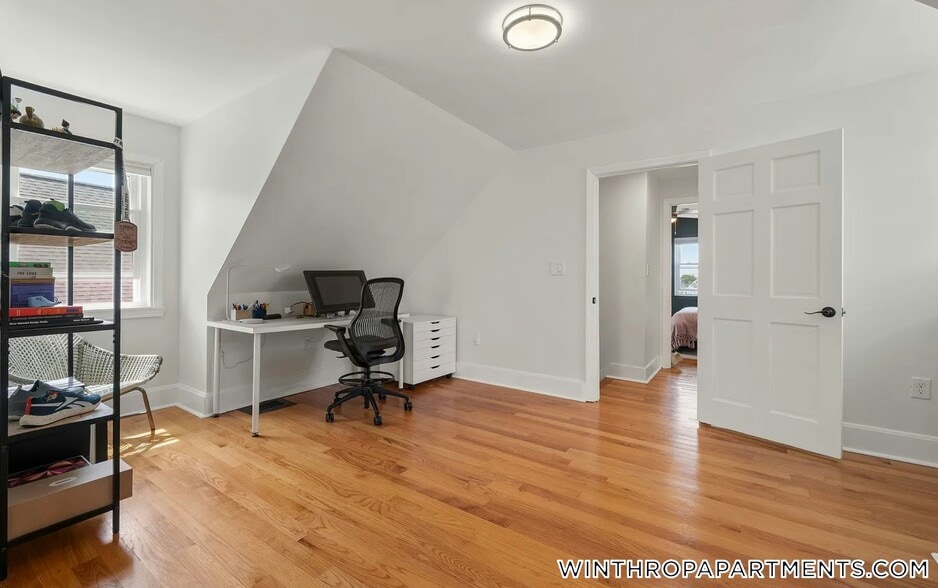 Building Photo - 62 Park Ave