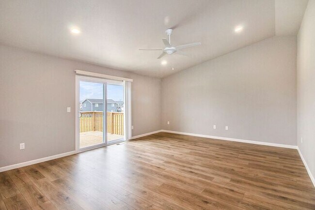 Building Photo - 16044 Bedington Dr