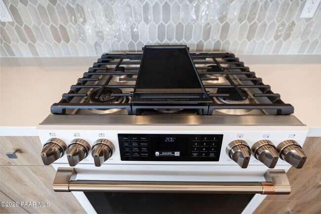 Building Photo - 1340 Rockwood Dr