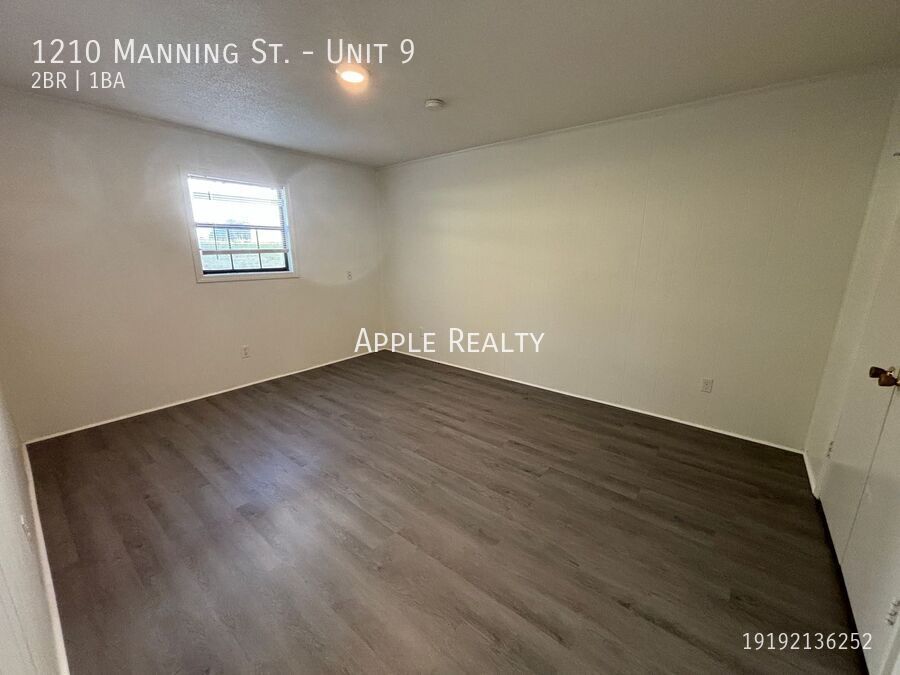 Building Photo - 1210 Manning St