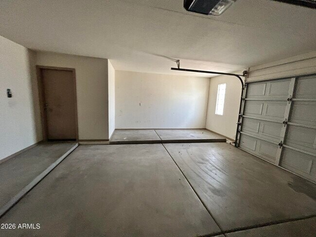 Building Photo - 8003 W Clara Ln