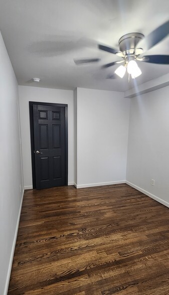 Bedroom - 1029 Underhill Ave
