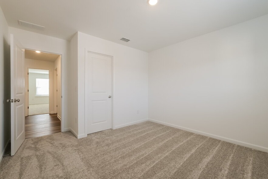 Building Photo - 3130 Whitman Ct