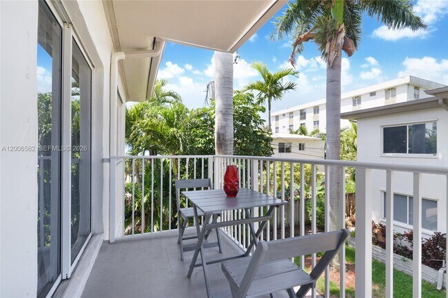 Building Photo - 1142 99th St