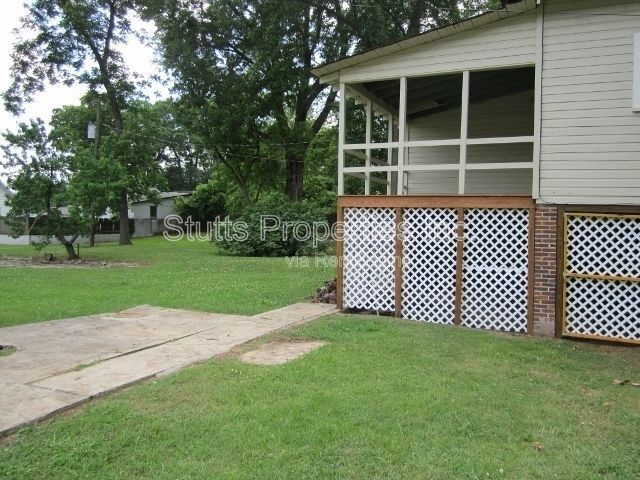 Building Photo - 403 Almon Ave