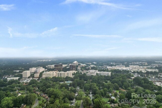 Building Photo - 4703 Fairheath Rd