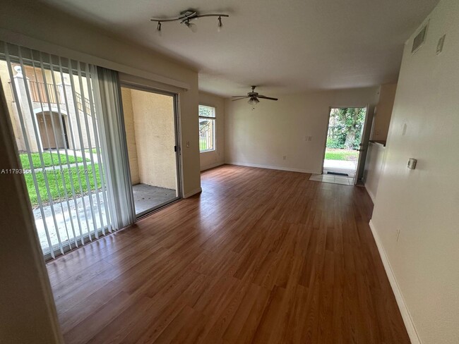Building Photo - 4271 San Marino Blvd