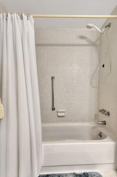 Building Photo - 2800 N Ocean Dr