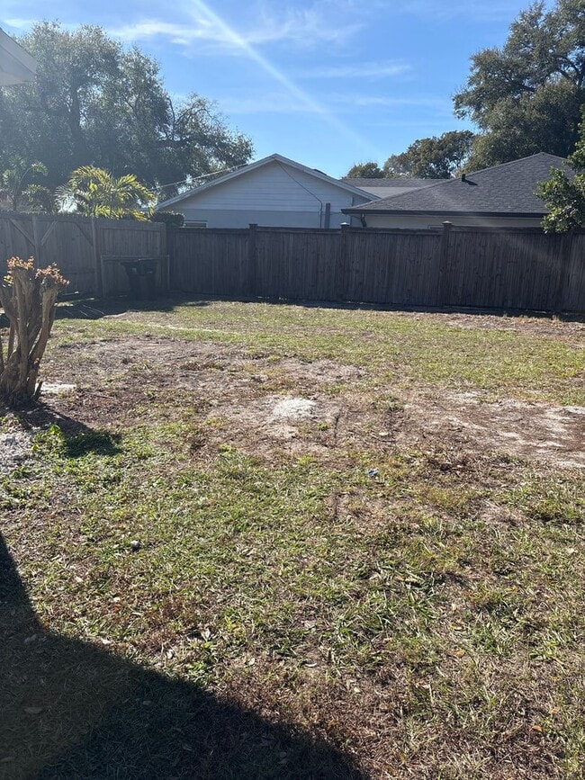 Building Photo - Charming 2 Bedroom Home on a Spacious Corner Lot — Orlando, FL