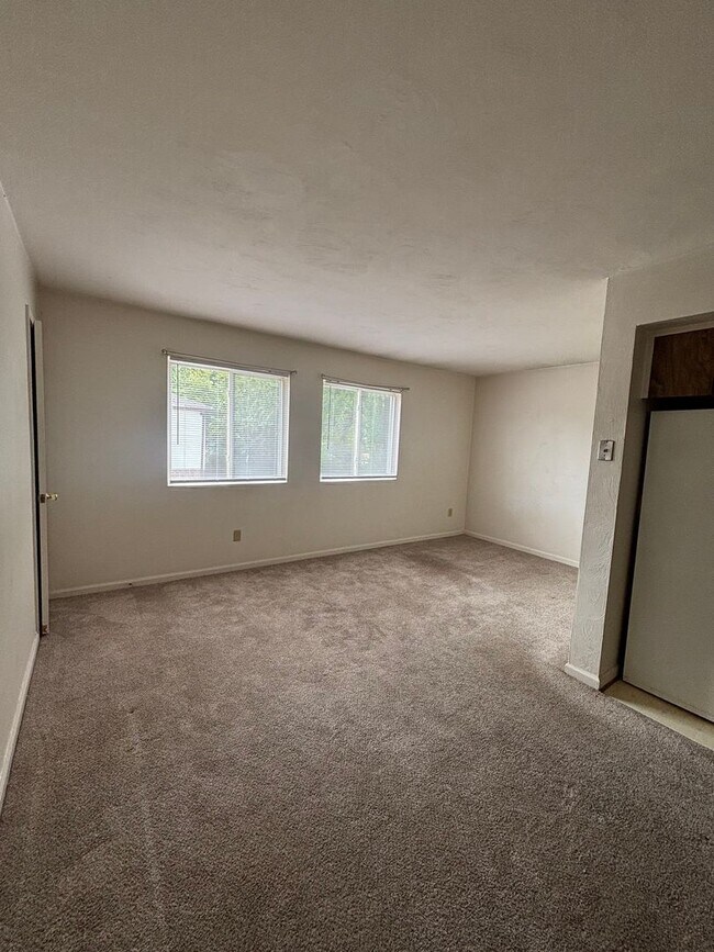 Building Photo - Cute One Bedroom in Norview Heights