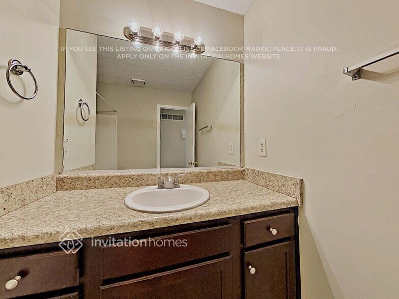 Building Photo - 2086 Arrowhead Trail