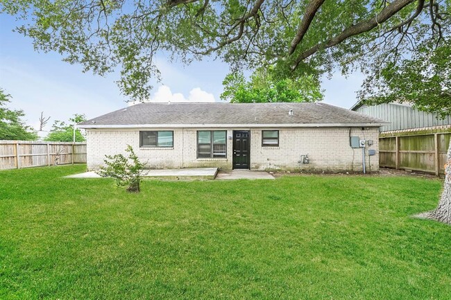 Building Photo - 8519 Avington Rd