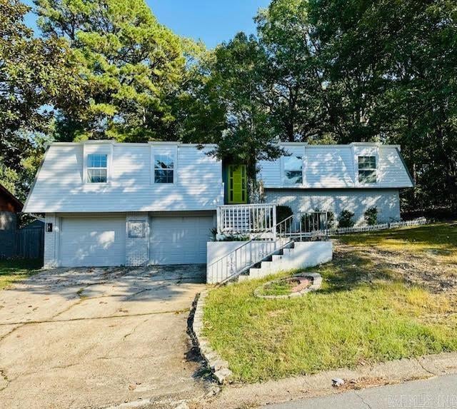 Primary Photo - 1209 E Twin Lakes Dr