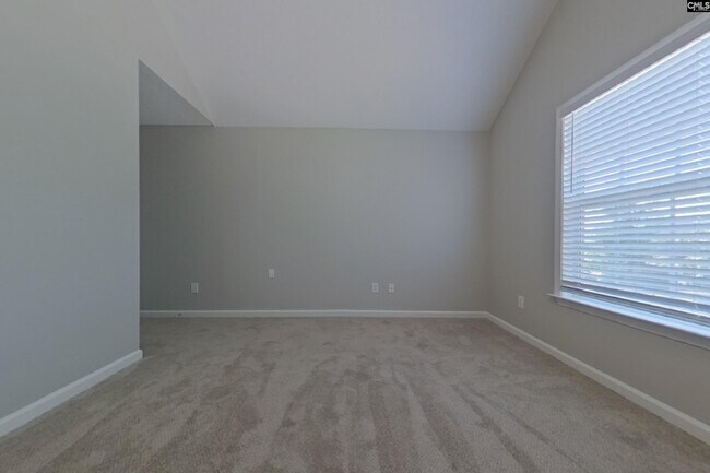 Building Photo - 134 Summer Pines Drive