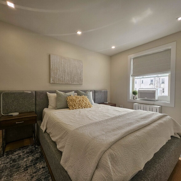 Building Photo - 3239 46th St