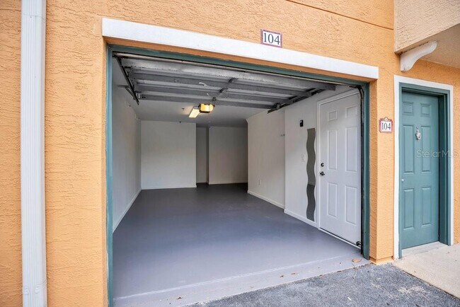 Building Photo - 12414 Baleria Cove